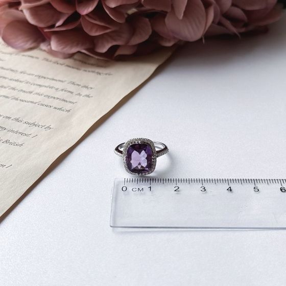 Серебряное кольцо с аметистом 5.507ct