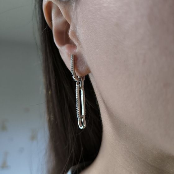 Серебряные серьги с фианитами