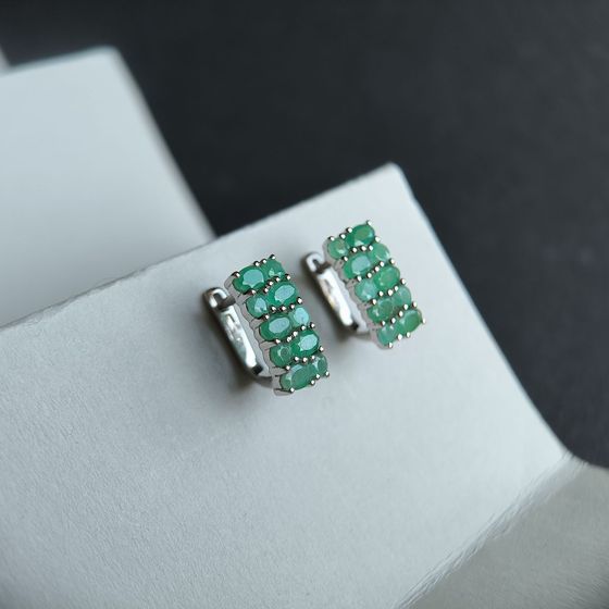 Серебряные серьги с изумрудом 3.372ct