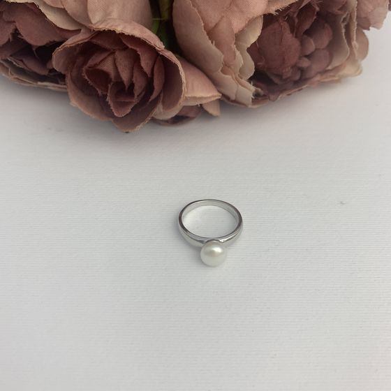 Серебряное кольцо с жемчугом 2.5ct