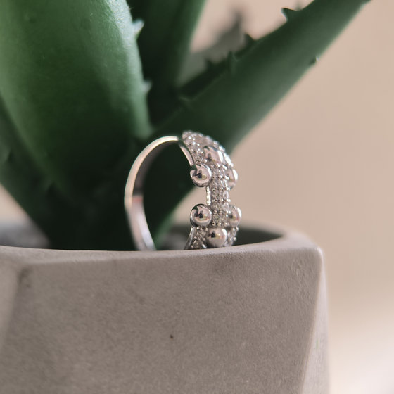 Серебряное кольцо с фианитами 0.32ct