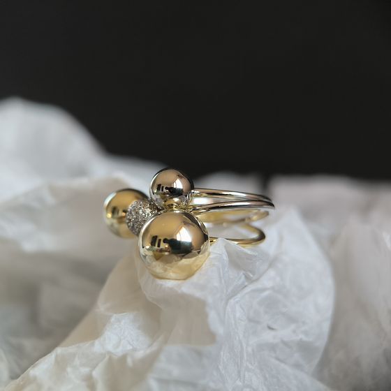 Серебряное кольцо с фианитами