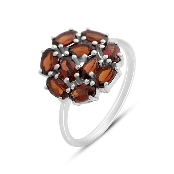 Серебряное кольцо с гранатом 2.992ct