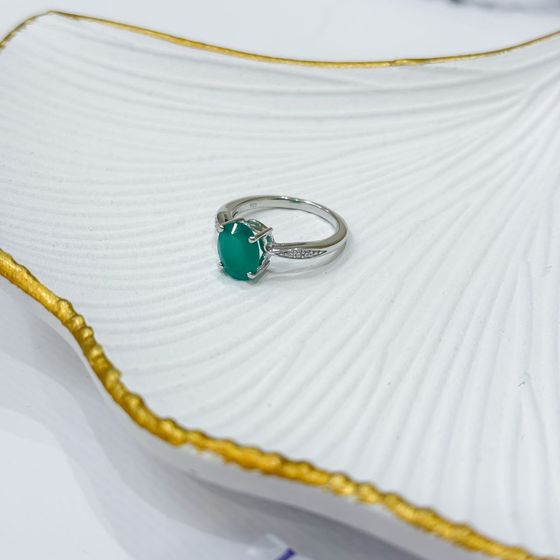 Серебряное кольцо с агатом