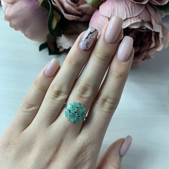 Серебряное кольцо с изумрудом 2.192ct