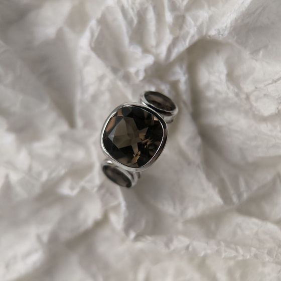 Серебряное кольцо с раухтопазом (дымчатым кварцем) 7.817ct