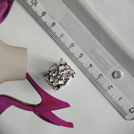 Серебряное кольцо без камней