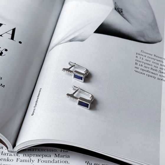 Серебряные серьги с сапфиром 1.075ct, фианитами