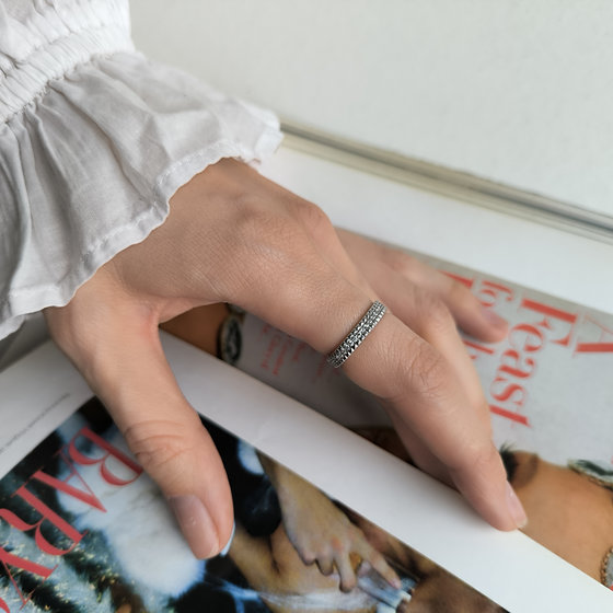 Серебряное кольцо с фианитами