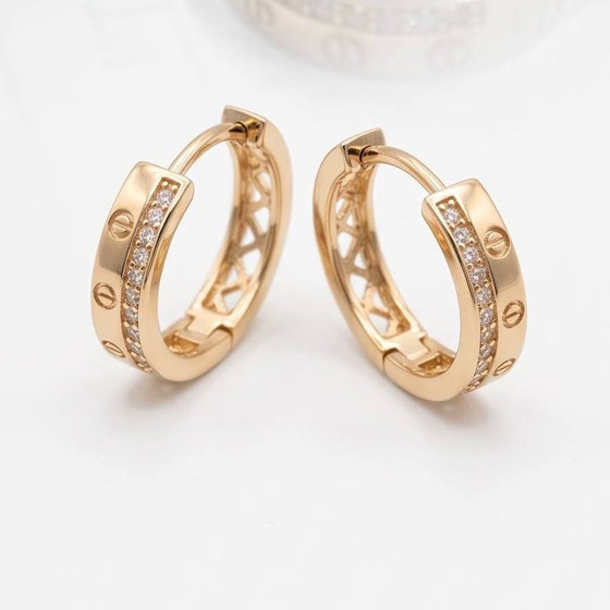 Золотые серьги с фианитами 0.06ct