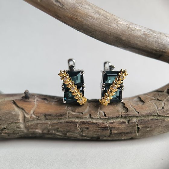 Серебряные серьги с топазом Лондон Блю 2.305ct