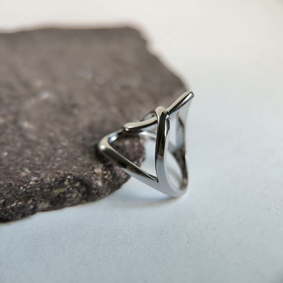 Серебряное кольцо без камней