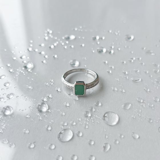 Серебряное кольцо с изумрудом 1.158ct