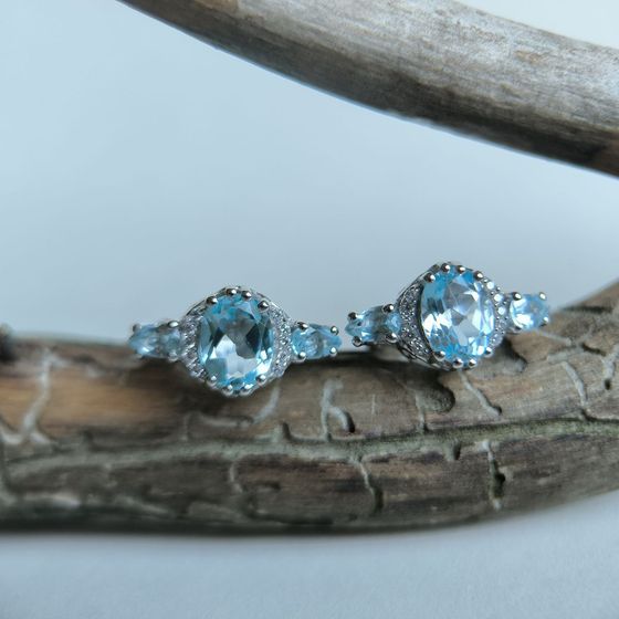 Серебряные серьги с топазом 4.108ct