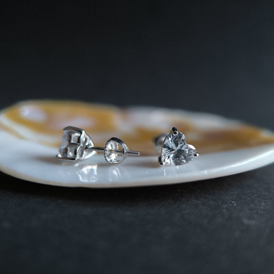 Серебряные серьги с фианитами