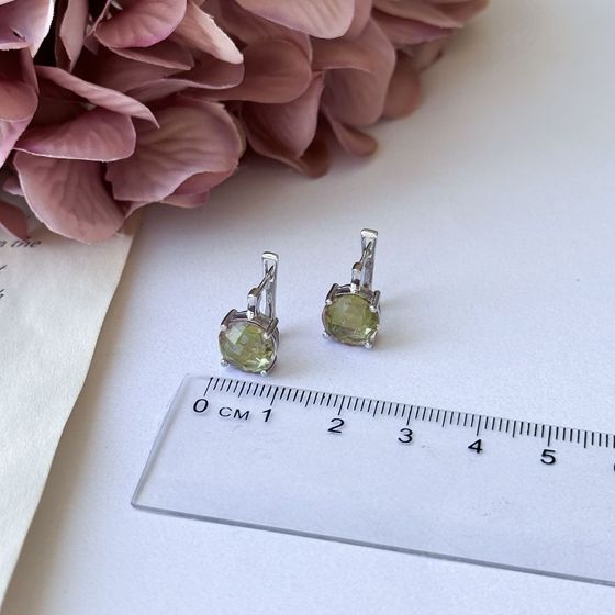 Серебряное кольцо с султанитом