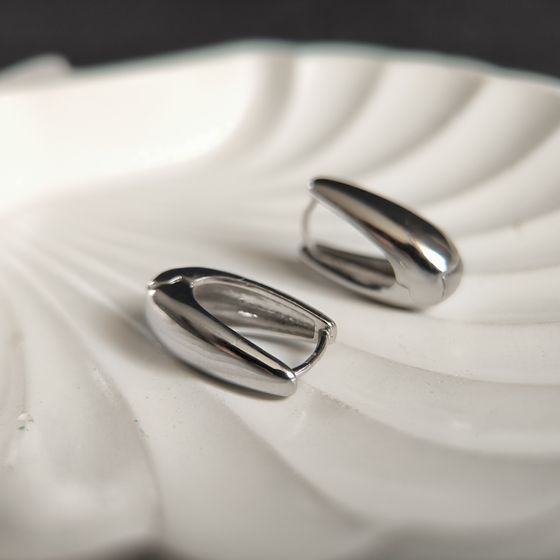 Серебряные серьги без камней