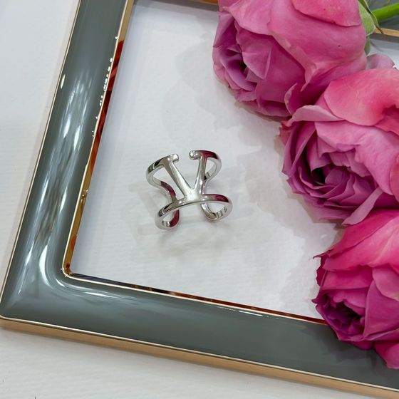 Серебряное кольцо без камней