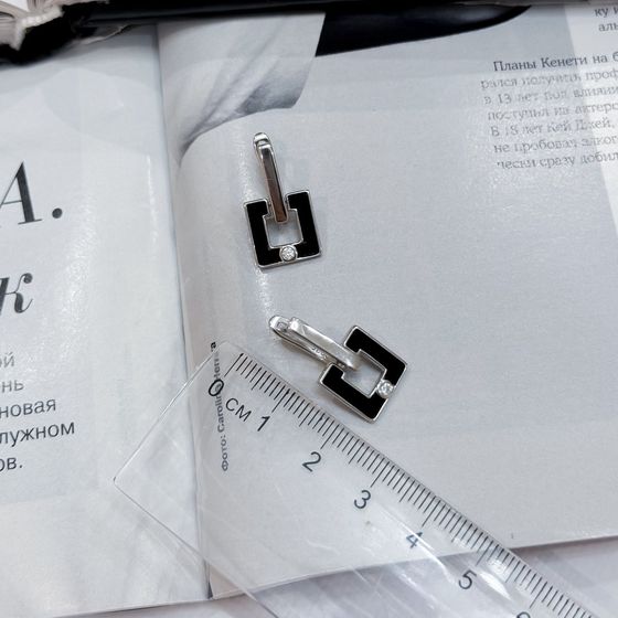 Серебряные серьги с емаллю