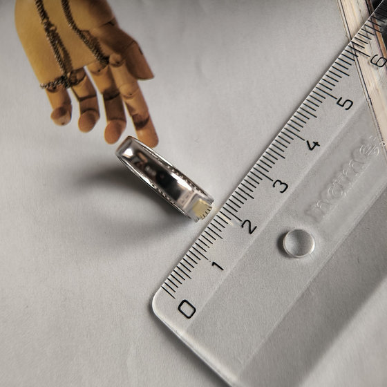 Серебряное кольцо с фианитами