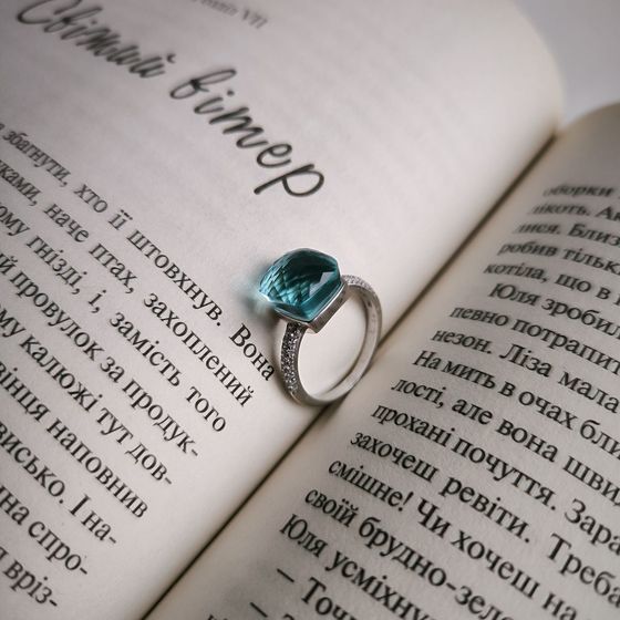 Серебряное кольцо с фианитами