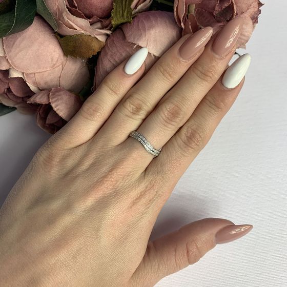 Серебряное кольцо с фианитами