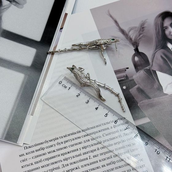 Серебряные серьги с фианитами