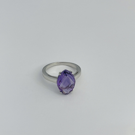 Серебряное кольцо с аметистом 4.3ct