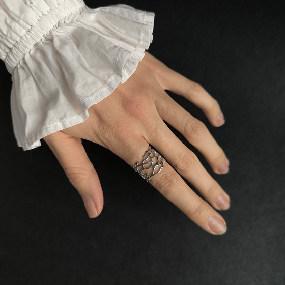 Серебряное кольцо без камней