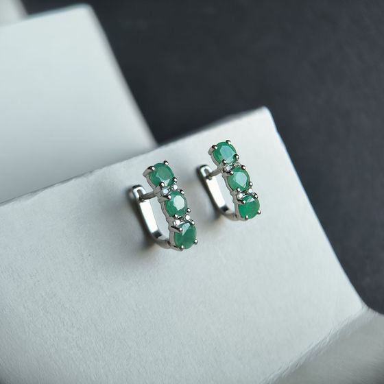 Серебряные серьги с изумрудом 2.823ct