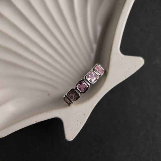 Серебряное кольцо с фианитами