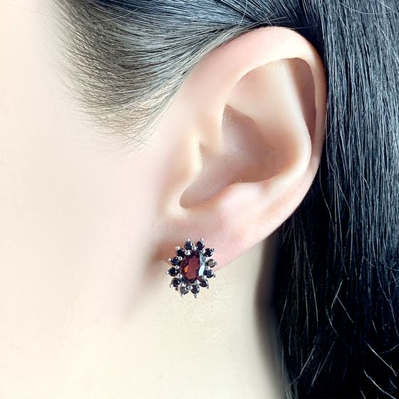Серебряные серьги с гранатом 2.917ct