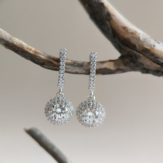 Серебряные серьги с фианитами