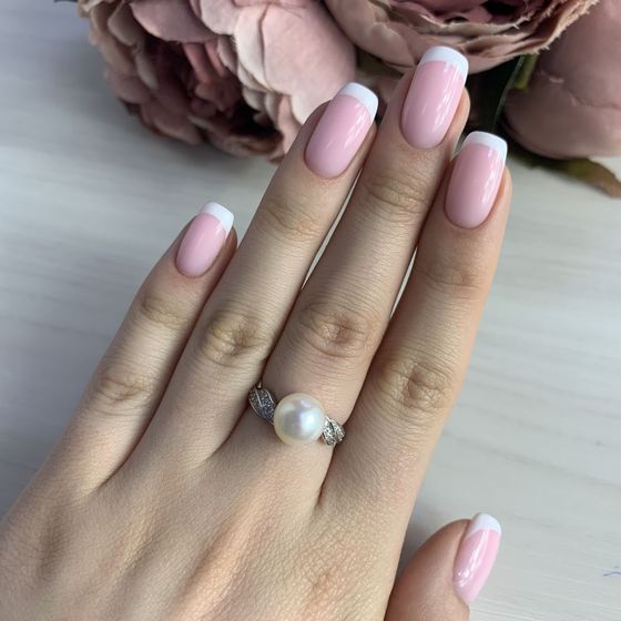Серебряное кольцо с жемчугом