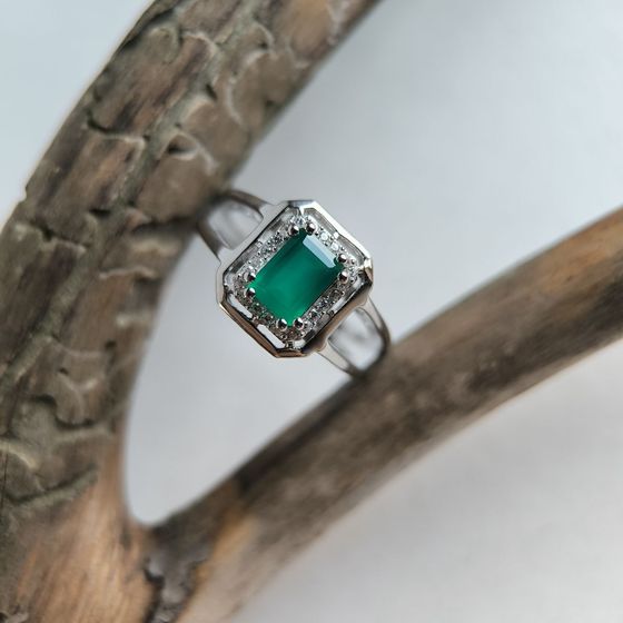 Серебряное кольцо с агатом 1.209ct, фианитами