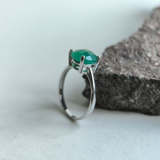 Серебряное кольцо с агатом