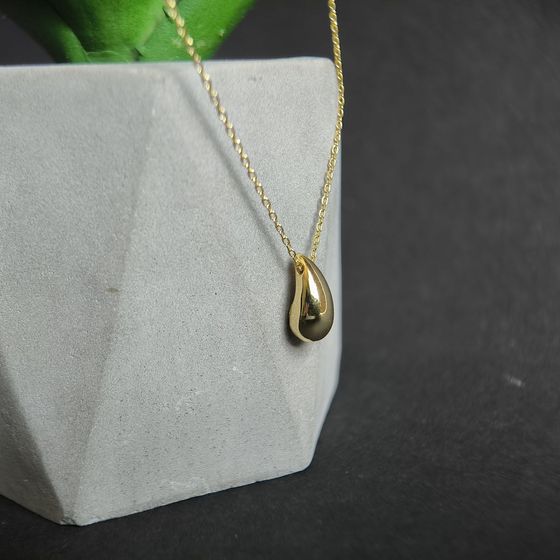 Серебряное колье без камней