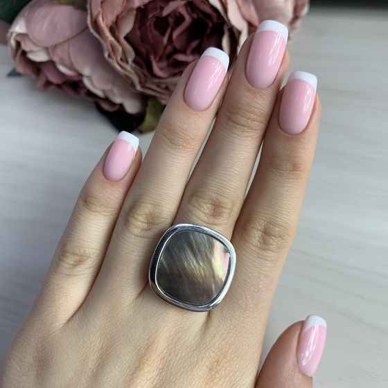 Серебряное кольцо с перламутром 5.781ct