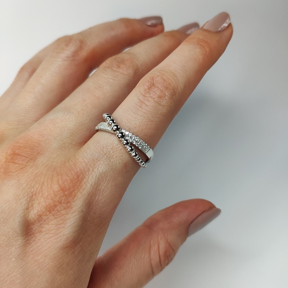 Серебряное кольцо с фианитами