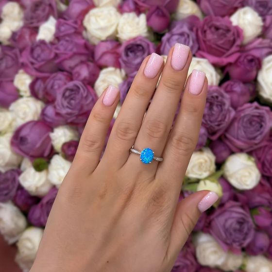 Серебряное кольцо с опалом, фианитами