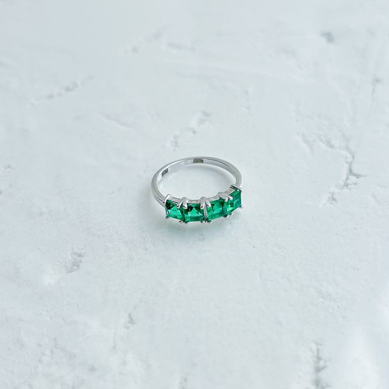 Серебряное кольцо с изумрудом nano 1.463ct