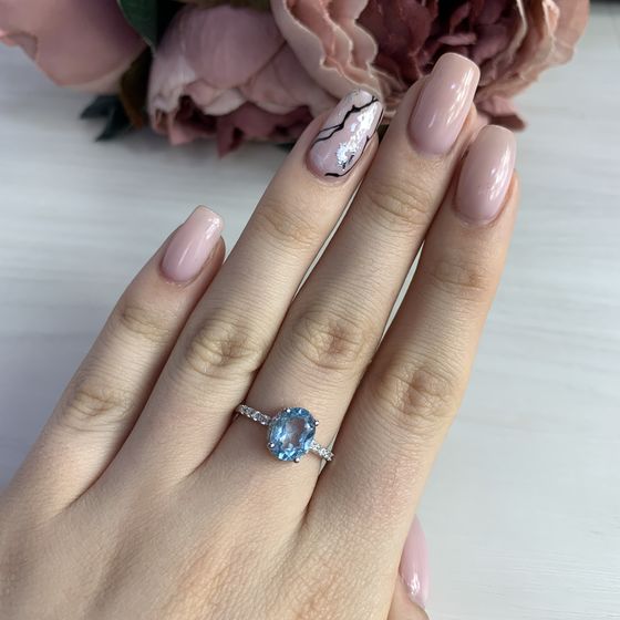 Серебряное кольцо с топазом 2.695ct