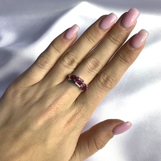 Серебряное кольцо с рубином 2.071ct