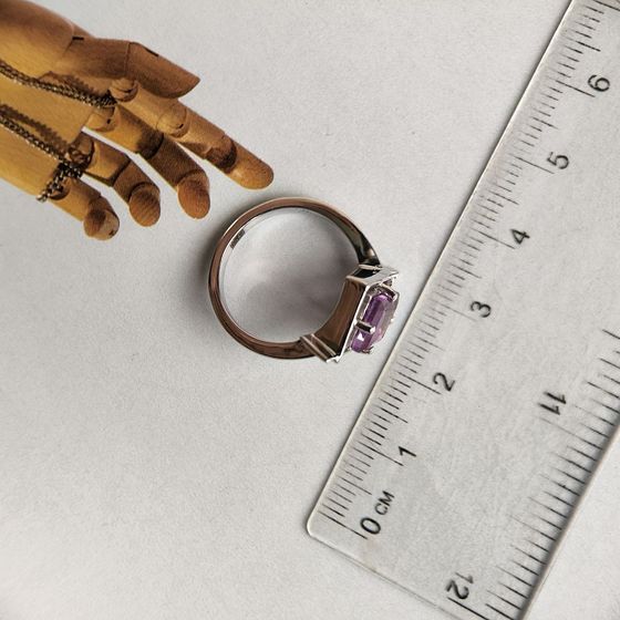 Серебряное кольцо с александритом 2.25ct