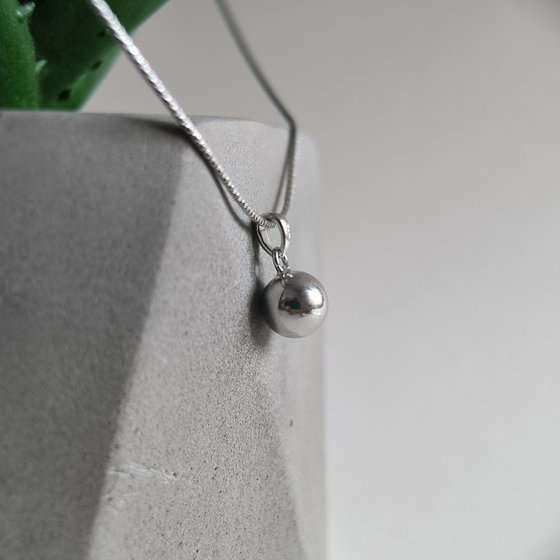 Серебряная подвеска без камней