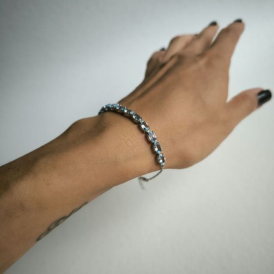 Серебряный браслет с топазом 5.267ct