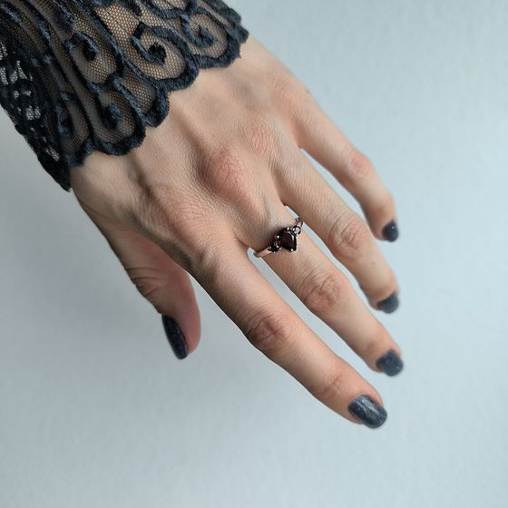 Серебряное кольцо с гранатом 1.483ct