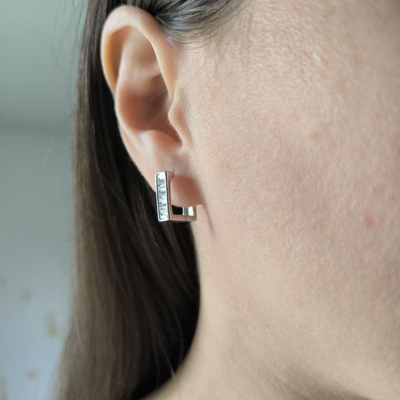 Серебряные серьги с фианитами
