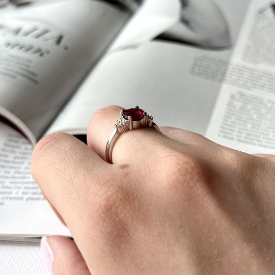 Серебряное кольцо с рубином 2.207ct