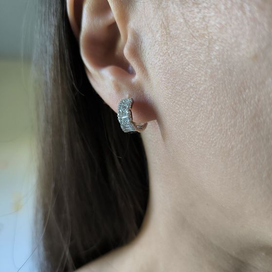 Серебряные серьги с фианитами